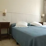 Guacimeta Hotel 2*