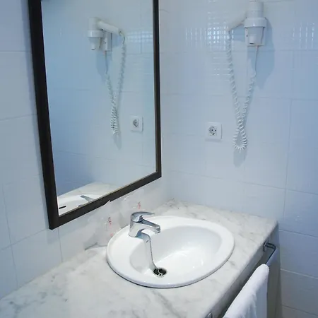 מלון Guacimeta 2*