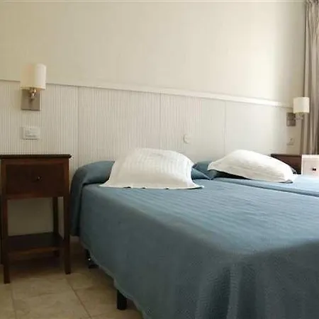 Guacimeta מלון 2*