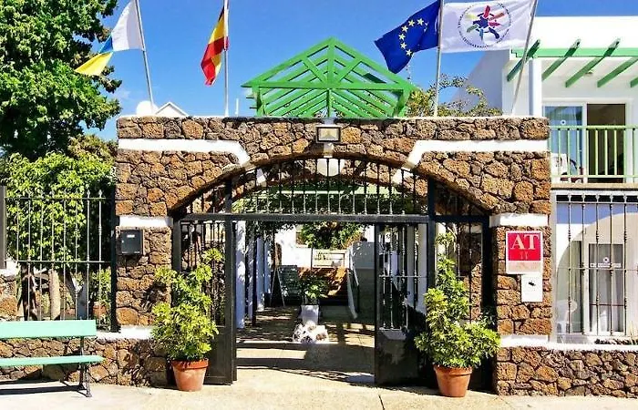 Szálloda Guacimeta 2*